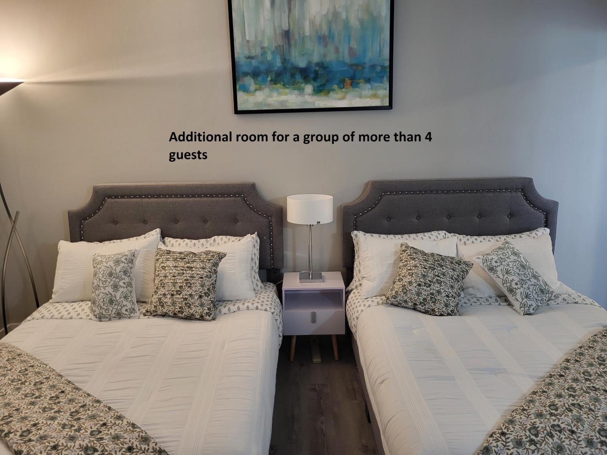 Cozy 1 Bed Suite W Extra Room For 3 Or More Guests Complimentary Treats Langford Exterior foto